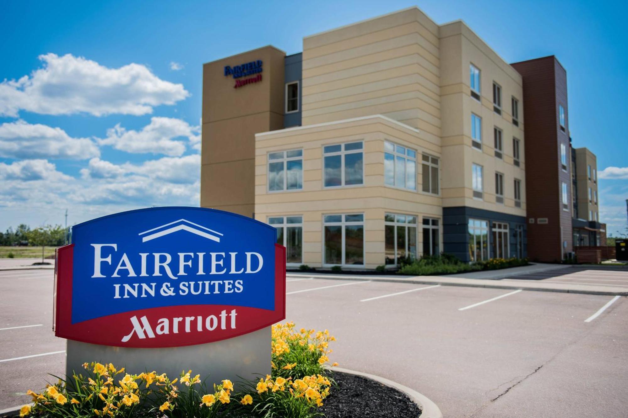 Fairfield Inn & Suites By Marriott Moncton Exteriör bild