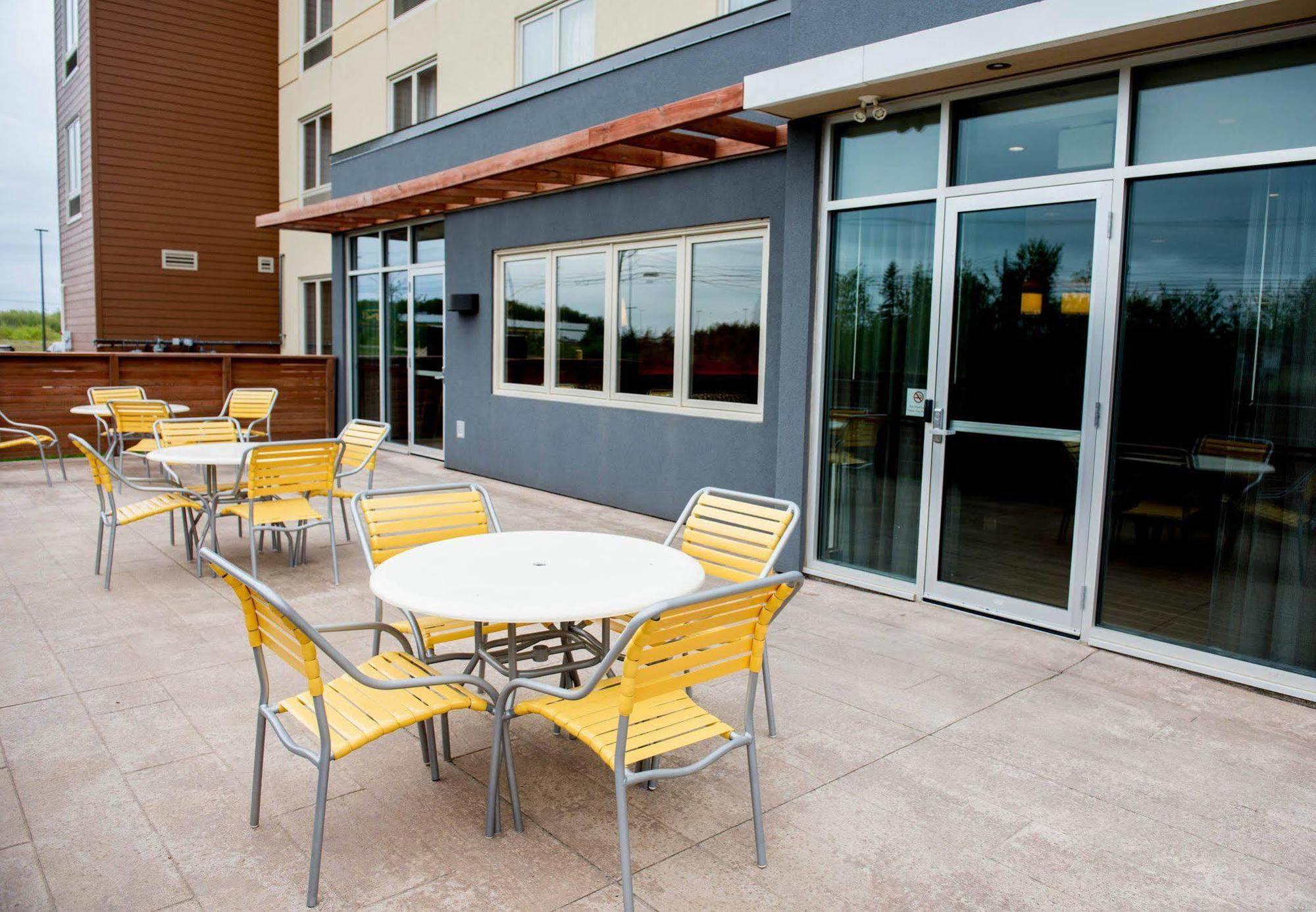 Fairfield Inn & Suites By Marriott Moncton Exteriör bild